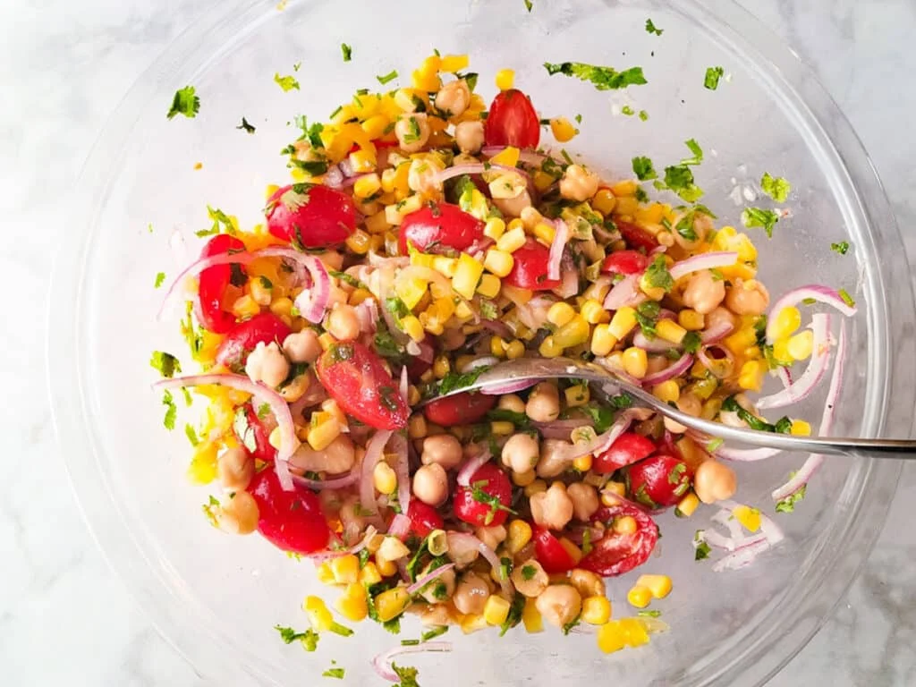 best ensalada de garbanzos near me